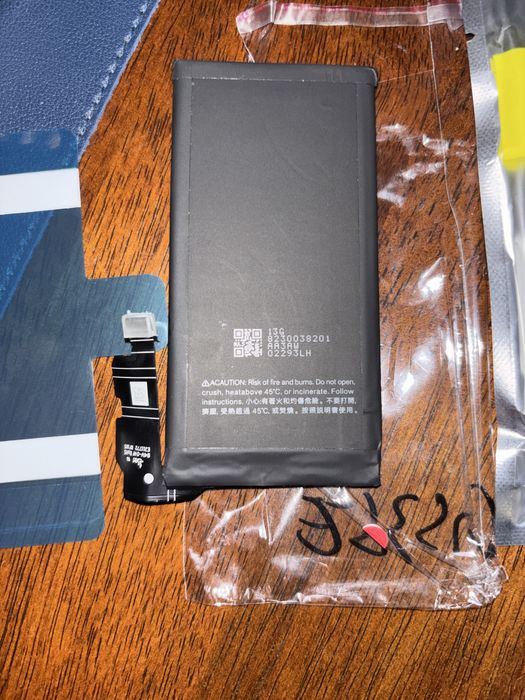 Батарея google pixel 8