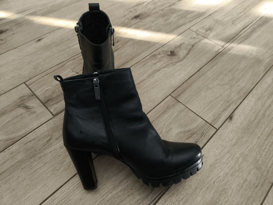 Botki na obcasie Lasocki 40