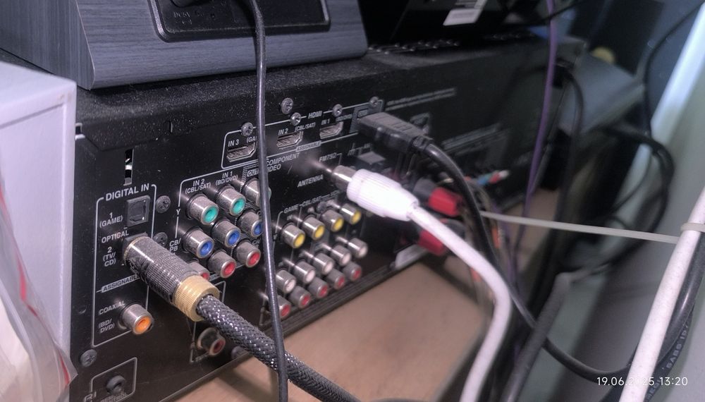 Amplituner Onkyo 5 + 1