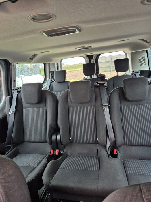 Wynajem busa 9 osobowego