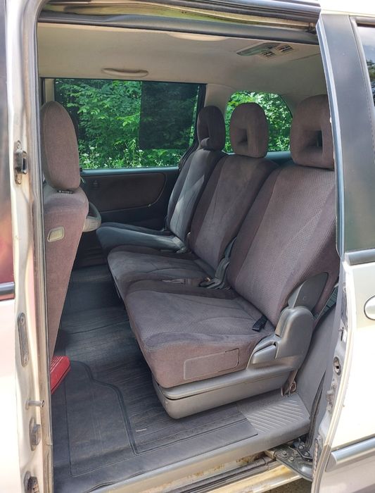 Мазда mpv 2002року