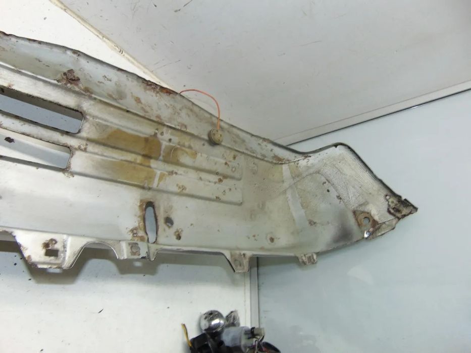 BMW E21 avental " usado em bom estado " para venda