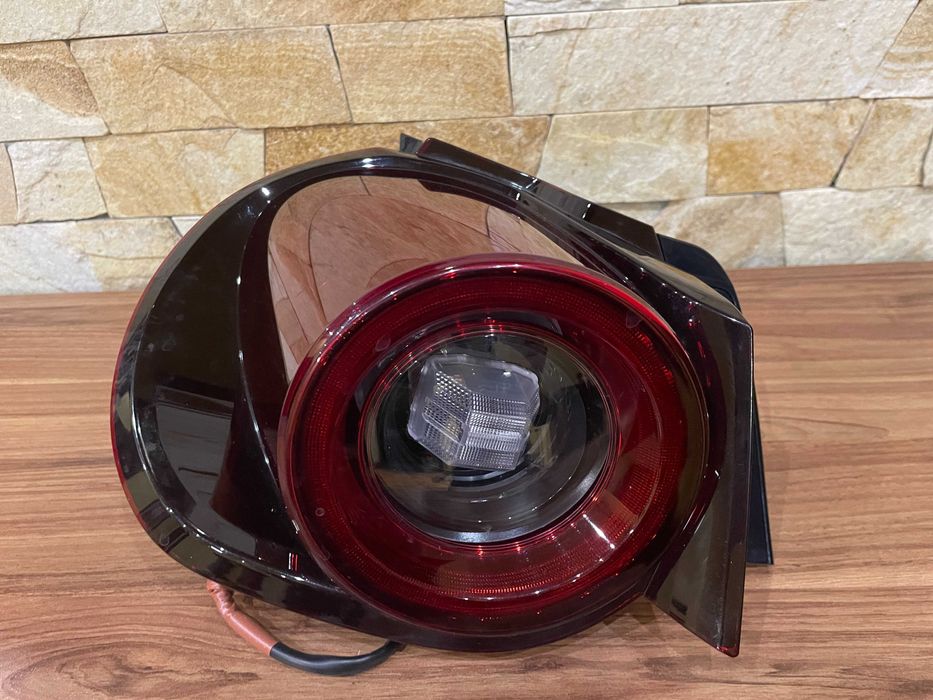 Задні ліхтарі фонарь Mazda MX-30 MX30