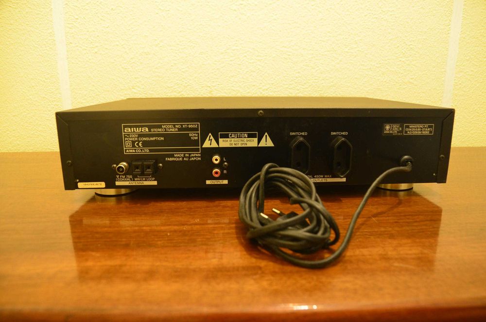 Rádio Aiwa XT-950