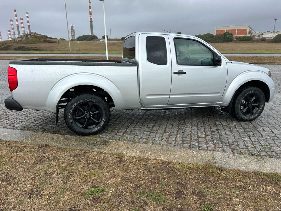 Nissan Navara D40 2.5 dCi King Cab 174 cv