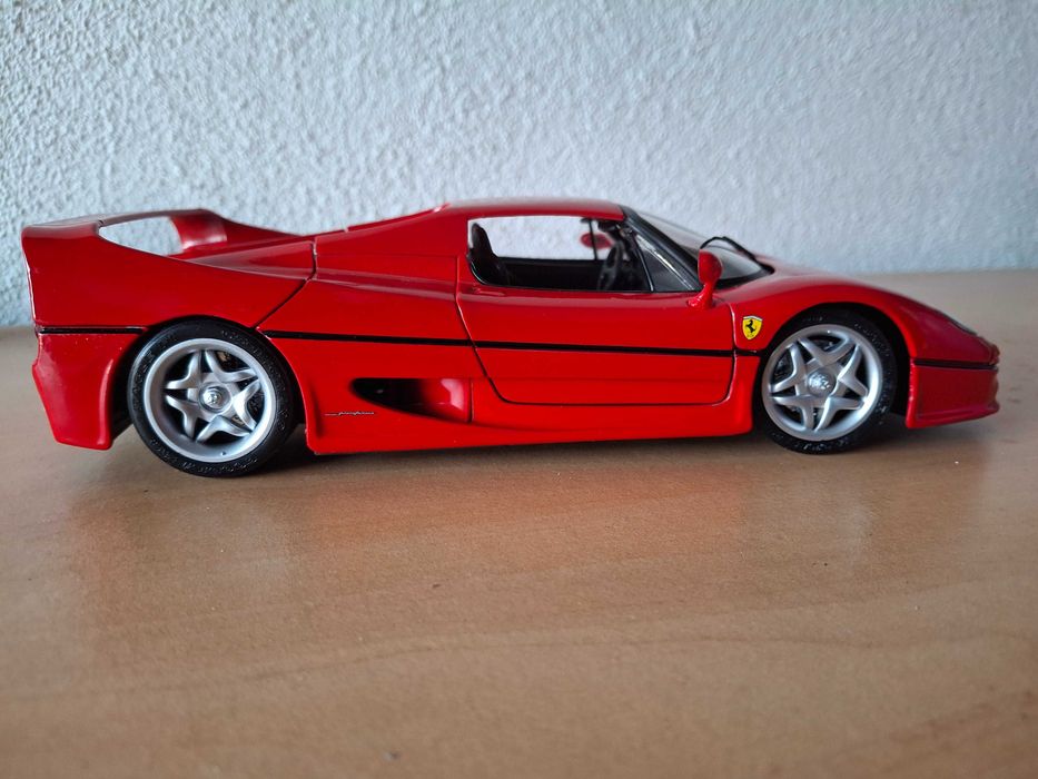 Ferrari F50 da Maisto (Coleção Shell), na escala 1:18