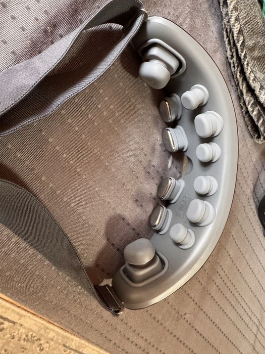 Масажні окуляри SKG E7 2-In-1Vibration Heated Eye Massager