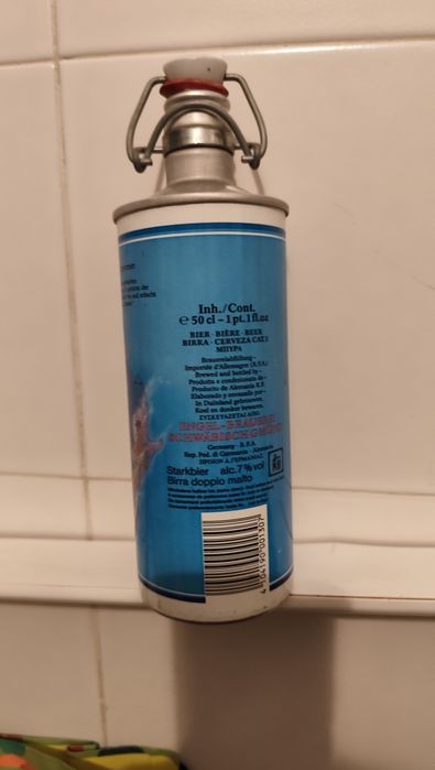 Garrafa  lata de cerveja vintage/antiga