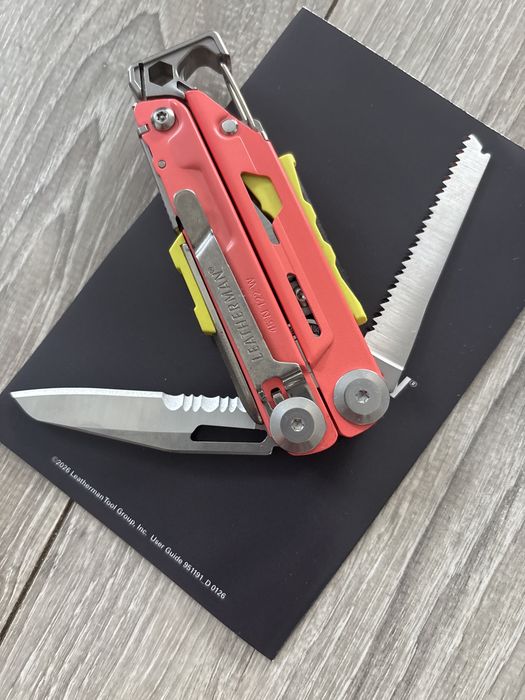 Leatherman Signal