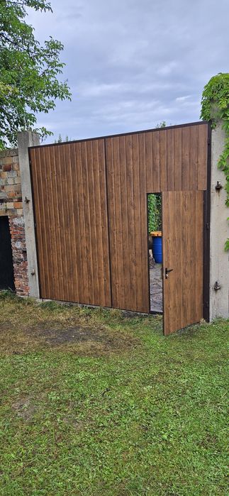 Bramy garażowe drzwi garażowe stalowe wrota wierzeje do stodoły obory