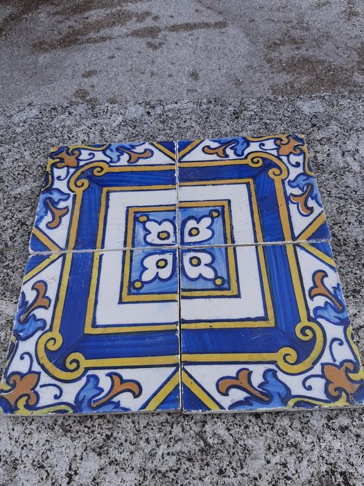 Antigos  Azulejos em Excelente estado
