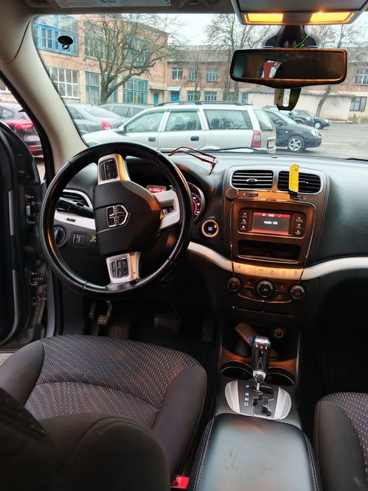 Додж джорні 2017р. 2,4 газ бензин