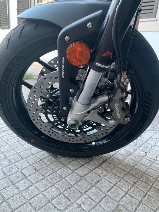 Mv Agusta 800 Dragster R - 1 dono
