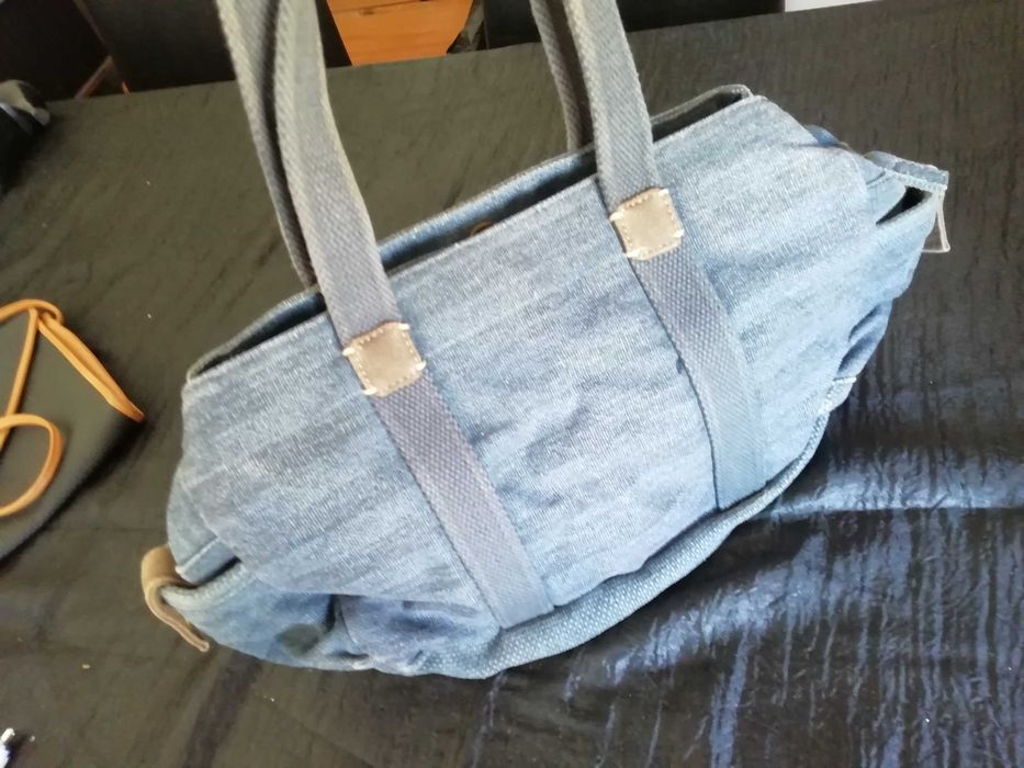 Vendo Mala de Senhora Marca Hedgren   Como nova !!*