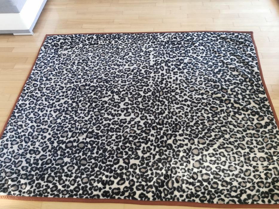 Koc w panterkę 200 x 150cm