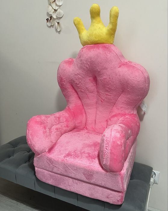 Fotel tron różowy pluszowy