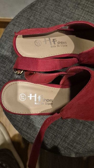 Sandálias Peep Toe Vibrantes