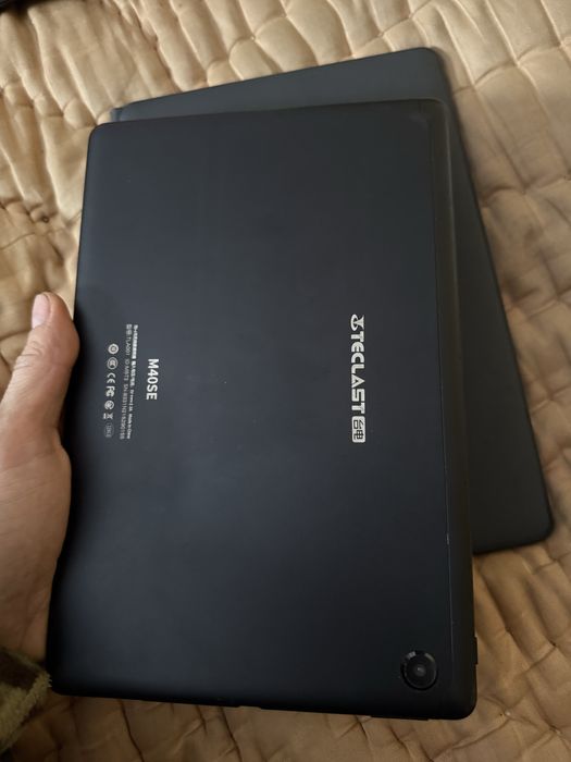 Планшет (в заводській плівці)