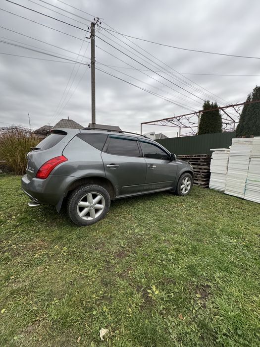 Позашляховик Nissan Murano