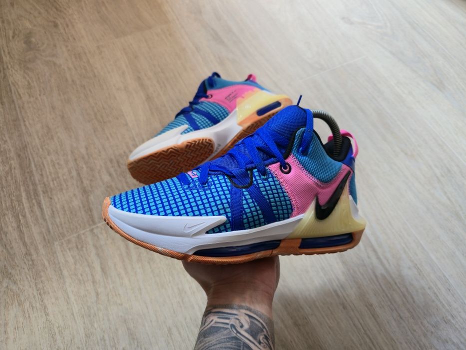 Кросівки Nike LeBron Witness 7 jordan