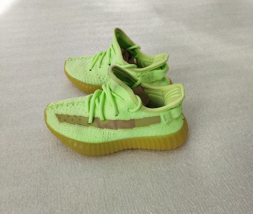 Кроссовки Adidas Yeezy Boost 350 v2 Glow 31 размер