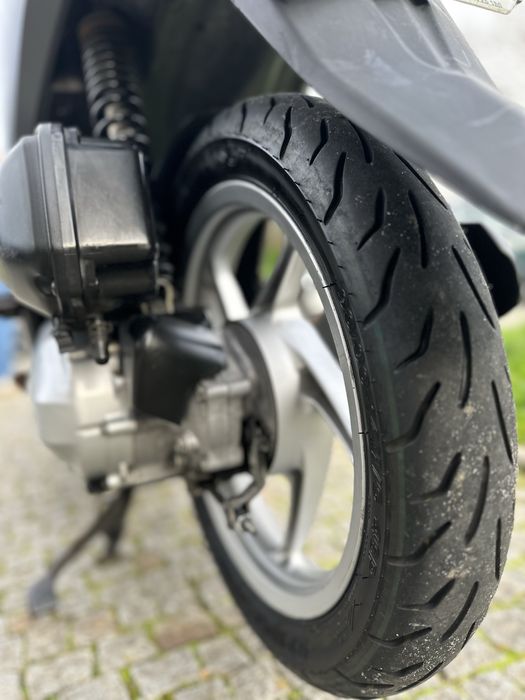 Honda Vision toda revisada segundo dono