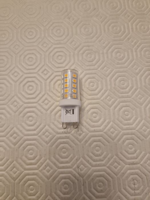 Candeeiro cromado de teto