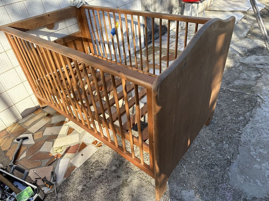 Cama de bebe para desocupar