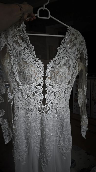 Suknia ślubna r34/36 rybka dopasowana dekold