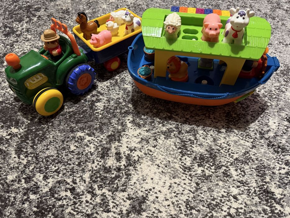 Ковчег ноя, трактор з тваринами, ферма, Ноїв ковчег, тракторець, Kiddieland