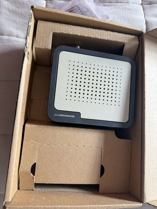 Roteador modem marca Thomson444403792111872000