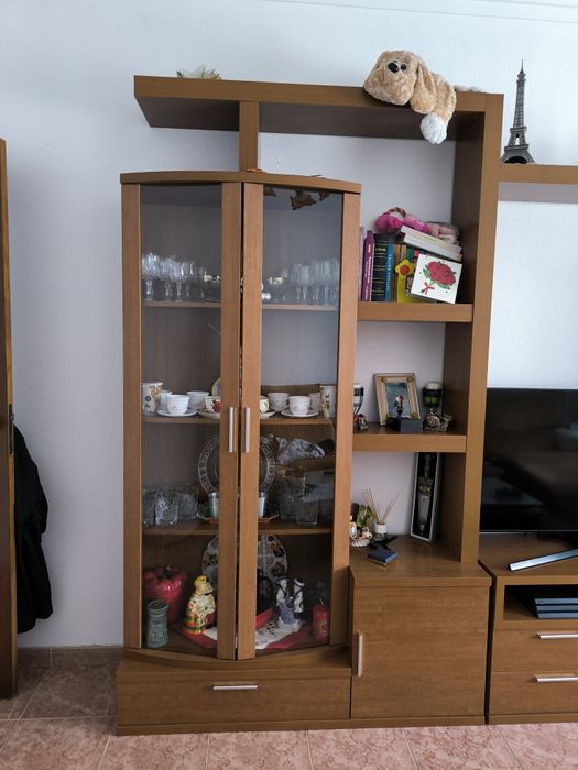 Móvel de sala completamente