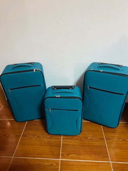 Conjunto de 3 Malas de Viagem Novas – 2 Médias + 1 Pequena