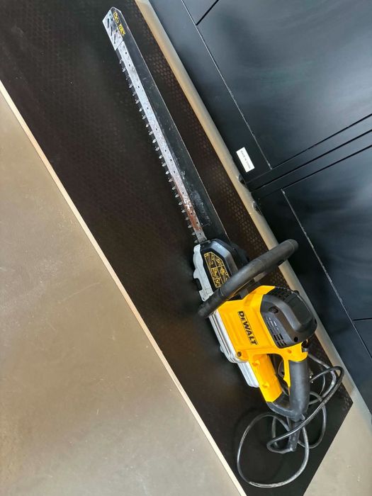 Alligator piła do pustaków DeWalt DWE397 w bardzo ładnym stanie