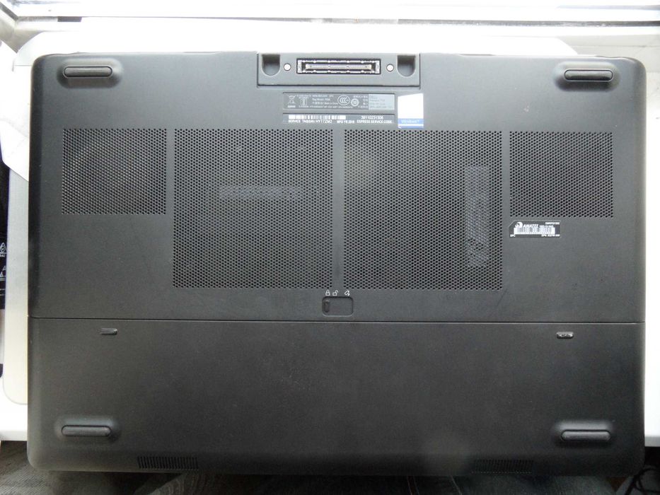 Dell  7720  i7-6820HQ 32Gb 512Gb SSD 1920х1080 IPS видео M1200 4Gb