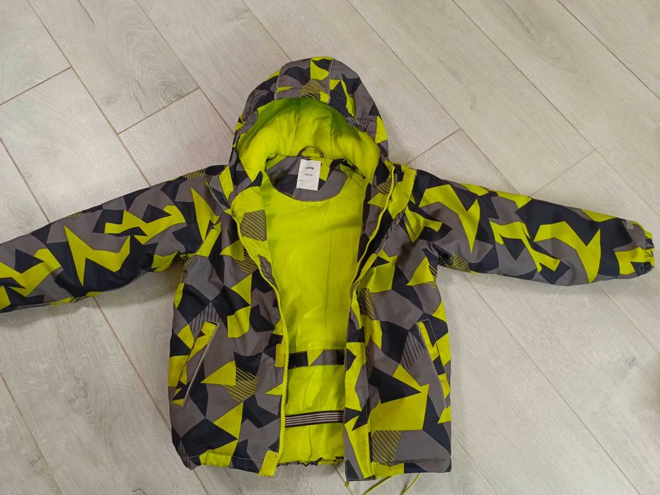 Куртка осіння на хлопчика