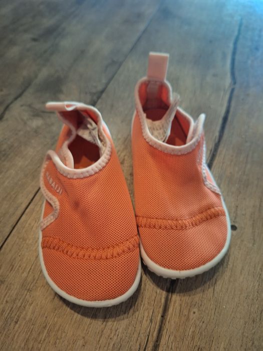 Buty do wody decatlon  jak nowe 24/253