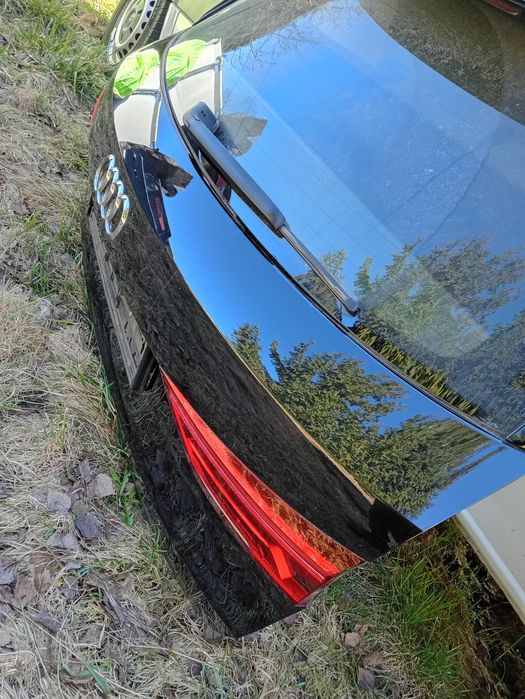 Klapa bagażnika audi Q3 a83 LY9T