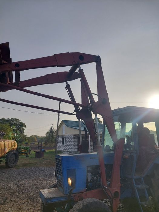 Продам трактор мтз 80 з стогометом