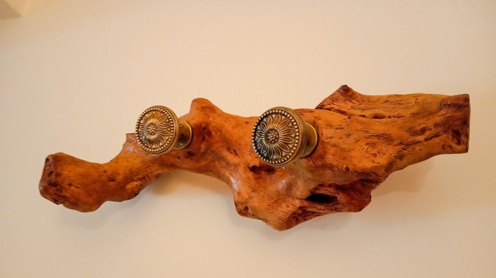 Cabide rústico único