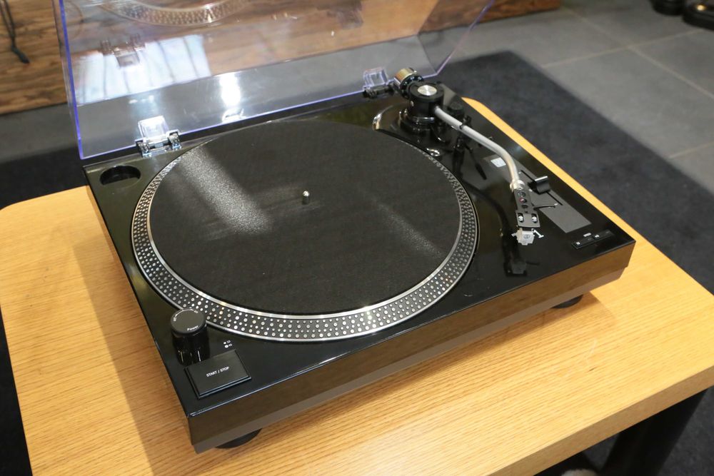 Music Hall US-1 z wkładką Audio-Technica AT-3600l