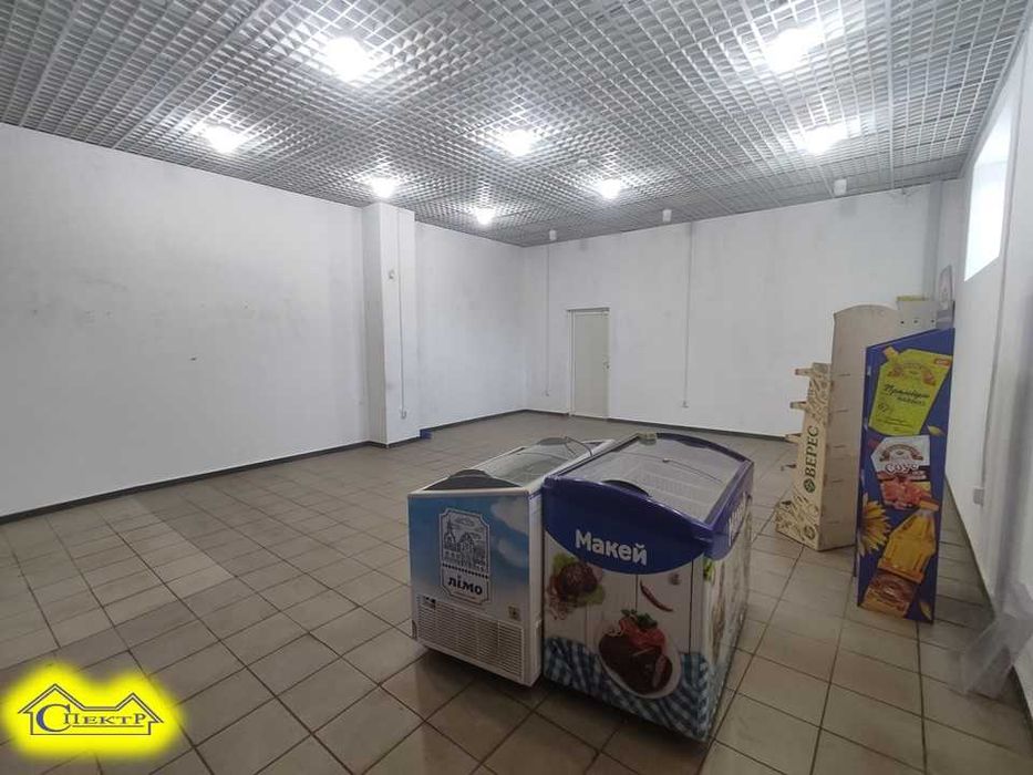 60кв.м. навпроти ринку Залізничний Вокзал