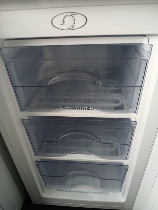 Arca frigorifica vertical