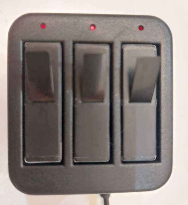 Зарядний хаб Insta360 (Fast Charge Hub), Зарядка + 3 батареї з Amazon