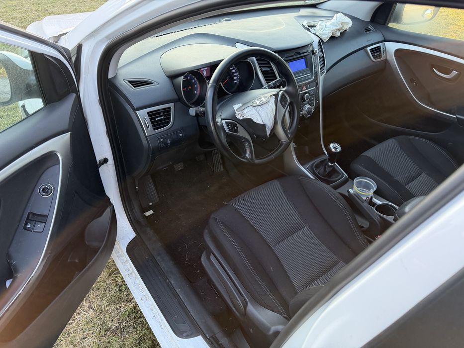 Hyundai i30 1.4 benzyna