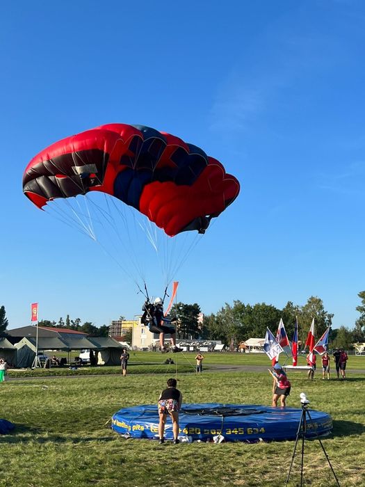 Czasza spadochronu Classic 281 ft. Do skoku lub wystroju.