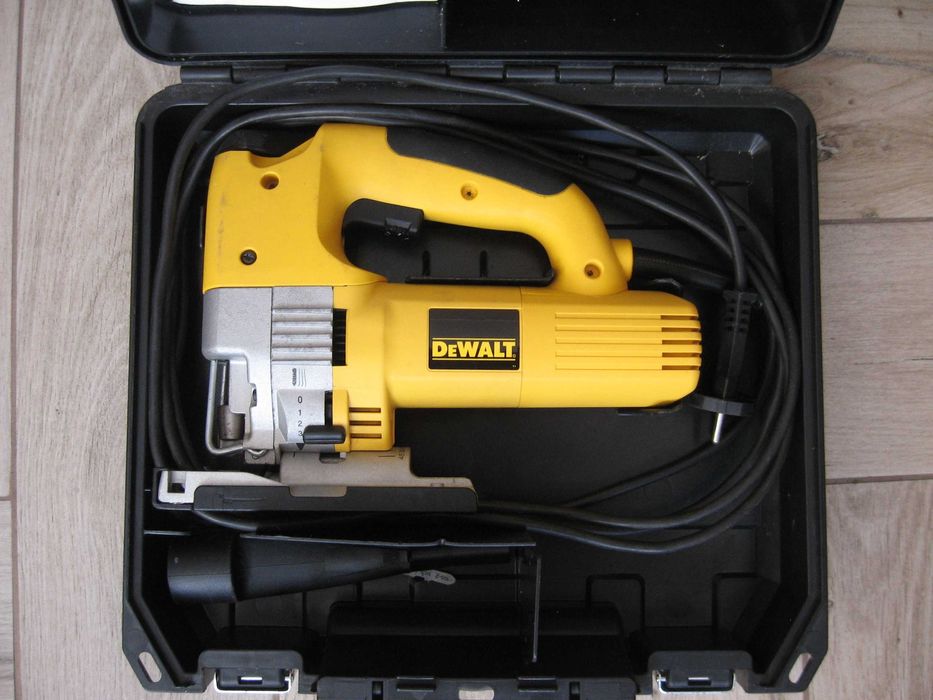 Wyrzynarka Dewalt DW 321-qs .
