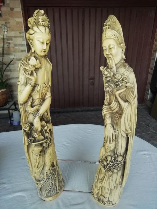 2 Figuras de Estátua Colecção em Marfinite
