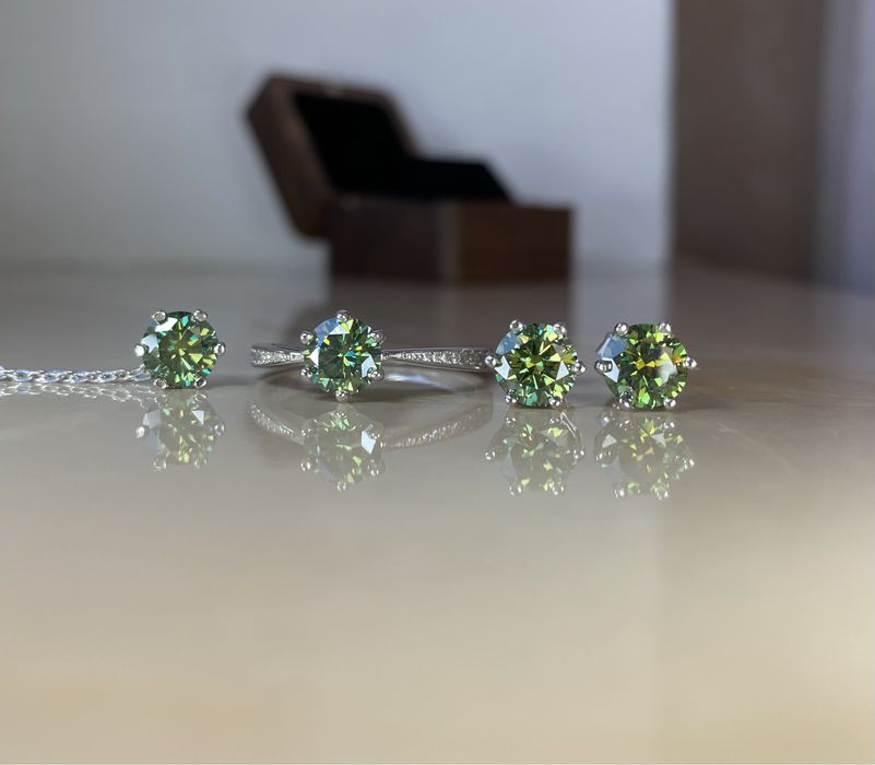 Муасаніт конкурент діамантів синьо-зелений муассанит