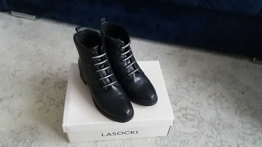 Botki skórzane czarne Lasocki 39